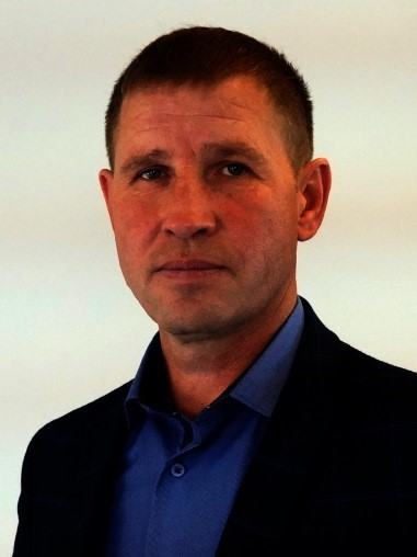 Овчинников Алексей Геннадьевич.